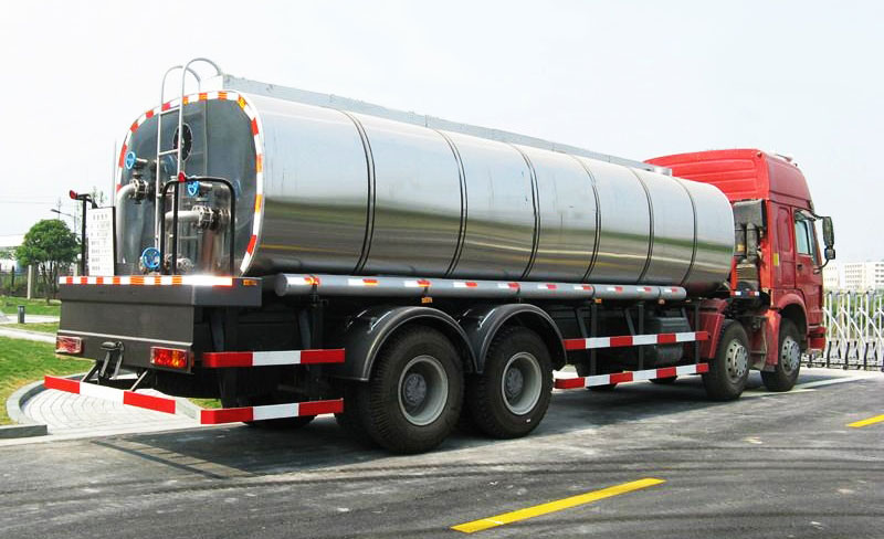 Asphalt_transport_tank